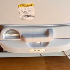 カトージ スイングハイローラック　ベビーチェアの画像