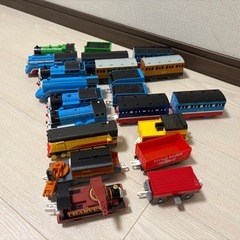 きかんしゃトーマスシリーズ　プラレール　先頭車9両　中間車12両一式※不揃いの画像