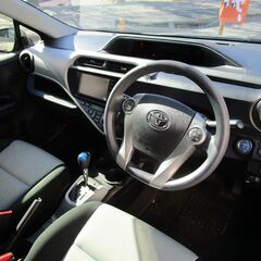 ☆低燃費のアクア、車検ロングでナビ＆Bluetooth＆TV☆の画像