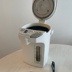 【美品】ピーコック魔法瓶 電動給湯ポット 3.0L WMJ-30-W ホワイト系 2018年製の画像