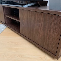 ウォールナット　テレビ台の画像