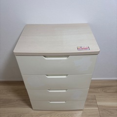 衣装ケースの画像