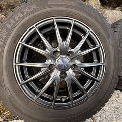 スタッドレスタイヤホイール4本 セット205/65/16の画像