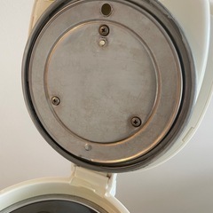 【美品】ピーコック魔法瓶 電動給湯ポット 3.0L WMJ-30-W ホワイト系 2018年製の画像