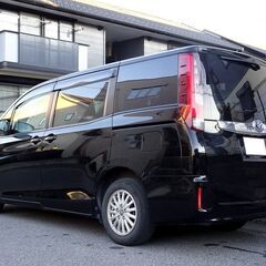 車検満タン ノア ハイブリッドＧ トヨタセーフティセンス 衝突軽減ブレーキ ナビ フルセグTV Bluetooth フリップダウンモニター バックモニター 両側パワスラ スマートキー クルコン シートヒーター LEDライト ETCの画像