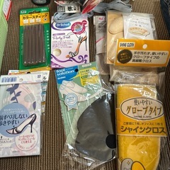 インソール　靴紐　　クリーム　ブラシ　スプレーなど　まとめての画像