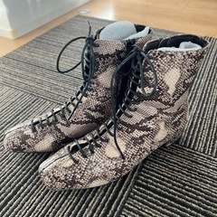 😊美品ヘビ柄ブーツ😊お引き取りの早い方優先とさせて頂きます🙇‍♀️の画像