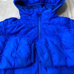 UNIQLOダウン　140センチ　青の画像