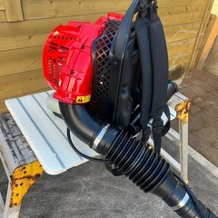 ゼノア背負式EBZ5100美品
の画像