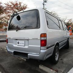 ☆人気100系ハイエース！走行距離も少ない極上車☆の画像