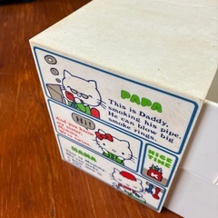 昭和レトロなキティちゃん引き出し棚の画像