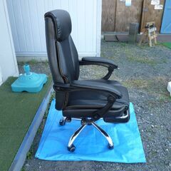 オフィス リクライニングチェアの画像