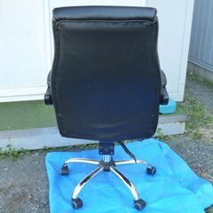 オフィス リクライニングチェアの画像