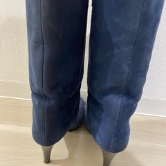 銀座かねまつ／スエードロングブーツネイビー・高ヒール・スリムフィットの画像