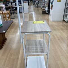 A-745【リユースのサカイ野々市店】ジモティ来店特価‼ レンジラック 木目調 ホワイト×ベージュ クリーニング済みの画像