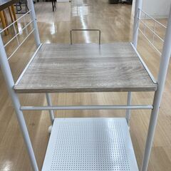 A-745【リユースのサカイ野々市店】ジモティ来店特価‼ レンジラック 木目調 ホワイト×ベージュ クリーニング済みの画像