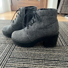 😊厚底ブーツ🥾😊お引き取りの早い方優先とさせて頂きます🙇‍♀️の画像