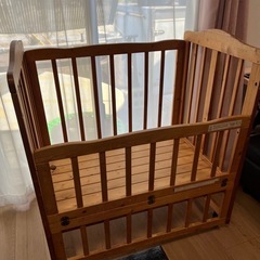 ベビーベッド の画像