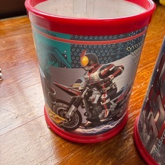 仮面ライダーゴミ箱の画像
