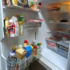 冷蔵庫　SHARP　シャープ　2006年製　両開きドア　シルバーグレイの画像