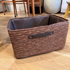 収納ボックス　かごの画像
