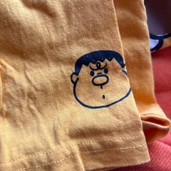 ジャイアン柄のトレーナーと長Tシャツの画像