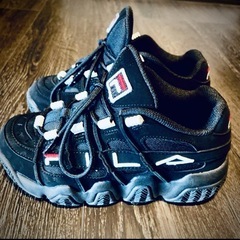 送料込みFILA 　厚底　スニーカーの画像