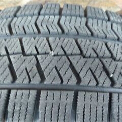 H20年・雪道NO1・BS・VRX２バリ溝185-70-14の画像