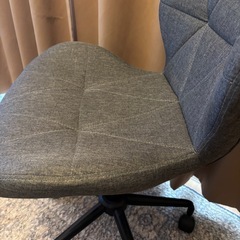 デスクチェアの画像