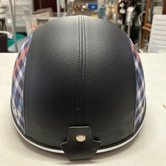 O 2512-154 チェック柄　サイクリングヘルメット　サイズ不明　中古美品の画像