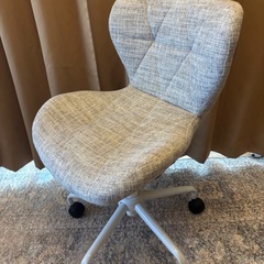 デスクチェアの画像