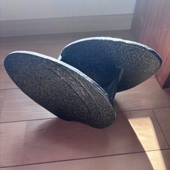 黒釉 花器／フラワーベース　模様入りデザイン　陶器の画像