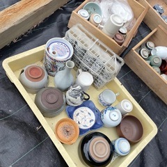 【無料】大量のお皿の画像