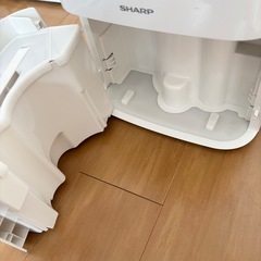 SHARP CV-G71-W 衣類乾燥除湿機 プラズマクラスター搭載の画像