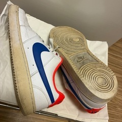 対応中 スニーカー２個(ナイキとDC)の画像