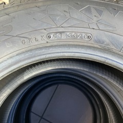バリ山 185/65R15 TOYOスタッドレスタイヤ　4本の画像