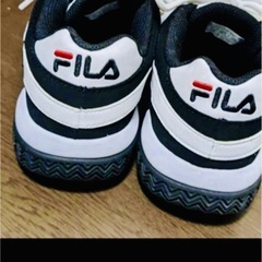 送料込み　FILA 厚底スニーカーの画像