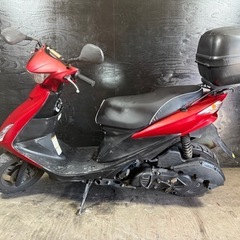 ★支払総額7.8万円★激安バイク続々入荷中！ なんでも買取ます！ スズキ V125S 赤 CF4MA 人気のV125！ Sタイプ！　４ストインジェクション！ 集中キー！ サイスタ付き！の画像