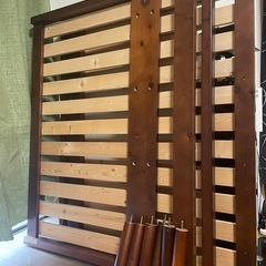 セミダブルサイズ　木製ベッドフレームの画像