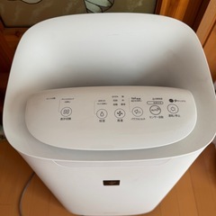 シャープ　加湿空気清浄機　プラズマクラスター25000の画像