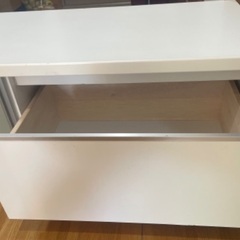 テレビ台の画像