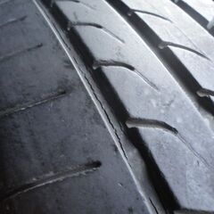 ヨコハマ　BluEarth RV-02　225/65R17　4本　6〜7分溝の画像
