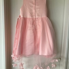 ドレス　110から130センチくらい　の画像