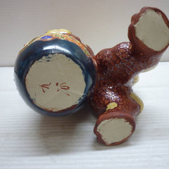 ☆▲九谷焼　玉獅子　玉乗り獅子　色絵金彩赤獅子　高さ18.3cm　シーサー　置物　飾物　魔除け　縁起物　飾り　インテリア　bの画像