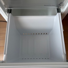 【取りに来てくださる方限定】ヤマダセレクト冷蔵庫の画像