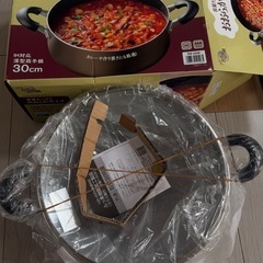 新品大きい鍋の画像