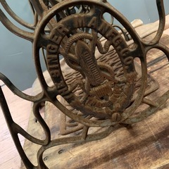 ミシン　脚の画像