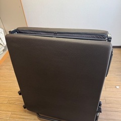 折りたたみベッド の画像