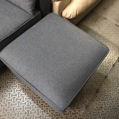 ジャングルジャングル貝塚店　3人掛けソファ　3人用　オットマン付き　グレー　貝塚市　二色浜　リサイクルショップの画像