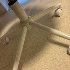 くすみブルー　水色　椅子の画像